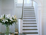 WHITE HORSE FOYER LUXURY